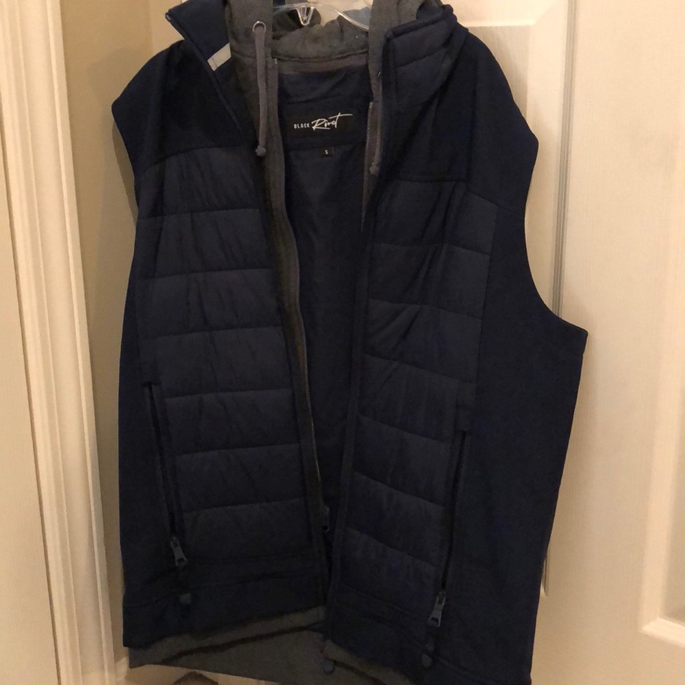 NWT Black River puffer vest